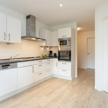 L3 - Lindenstrasse 1 - Feriendomizil Hollich *