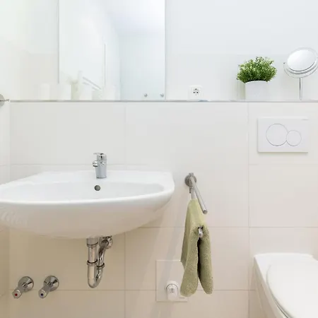 L3 - Lindenstrasse 1 - Feriendomizil Hollich Apartman *